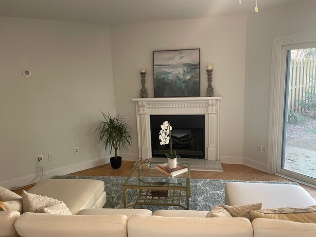 Foto del edificio - 1142 Monaco Dr