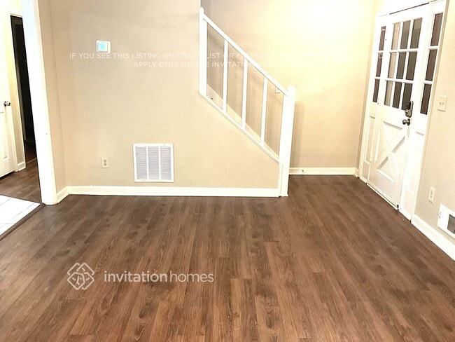 Building Photo - 8272 Blackfoot Trail
