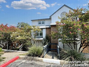 Foto principal - 11311 Sir Winston St