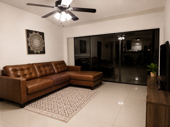 Foto del edificio - 12760 Spinnaker Ln