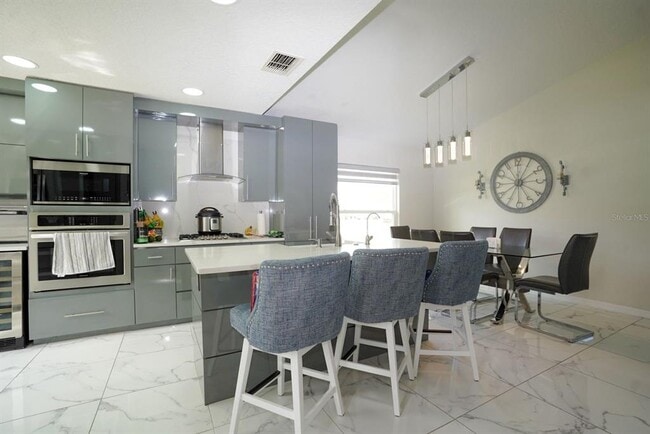 Foto del edificio - 550 Fox Loop