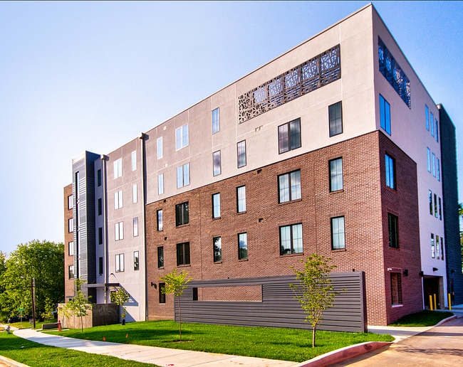 Building Photo - Crimson Corner