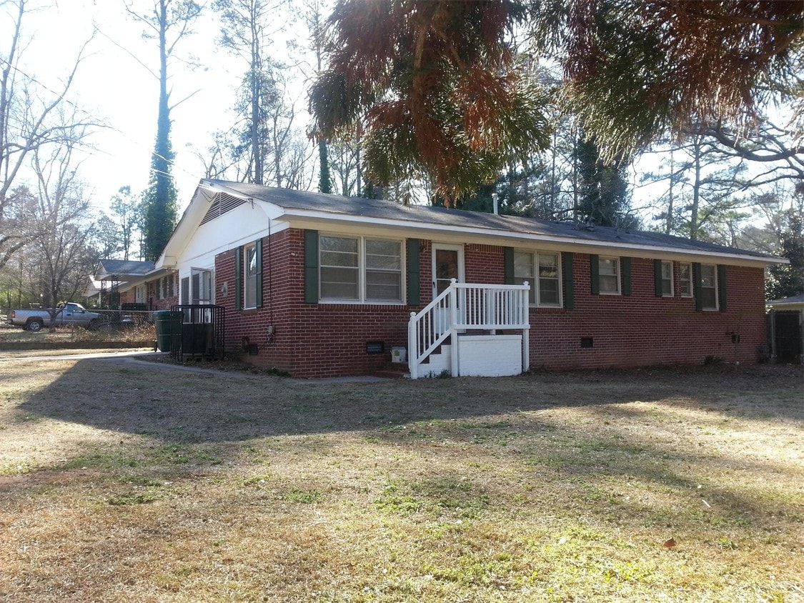 202 Westmoreland Dr, Griffin, GA 30223 House Rental in Griffin, GA