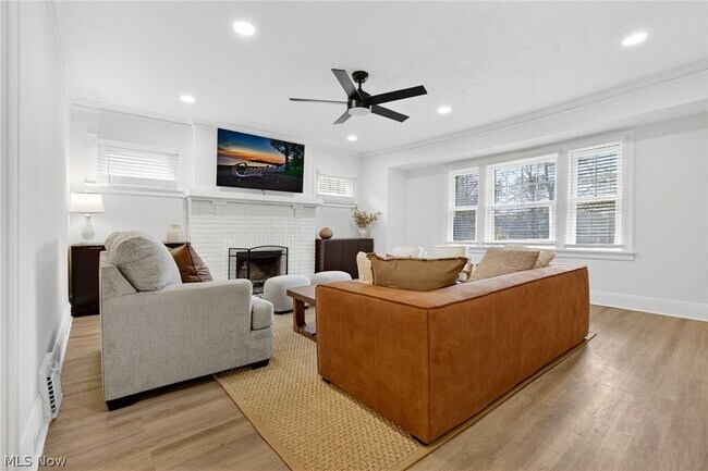 Foto del edificio - 3326 E Overlook Rd