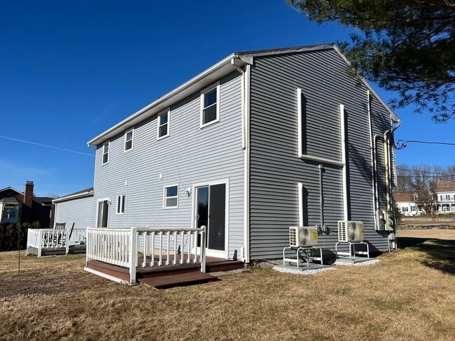 Building Photo - 47 N Sturbridge Rd