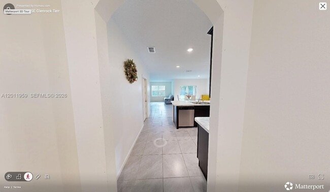 Foto del edificio - 2137 SE Glenrock Terrace