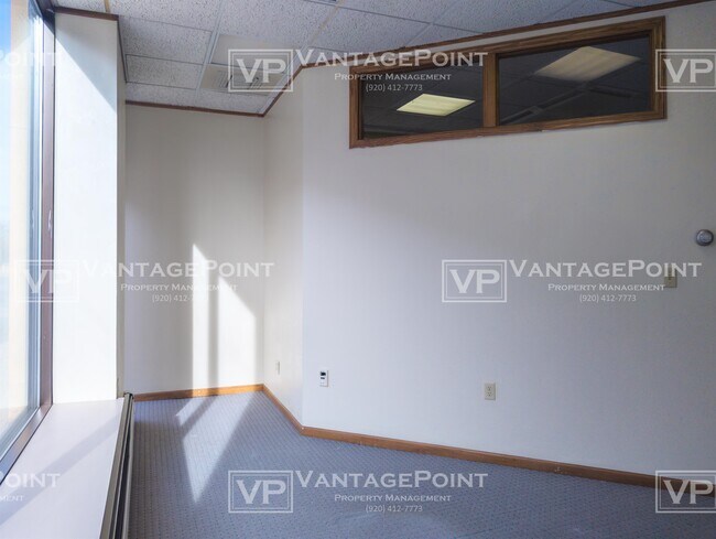 Building Photo - 20 Forest Ave