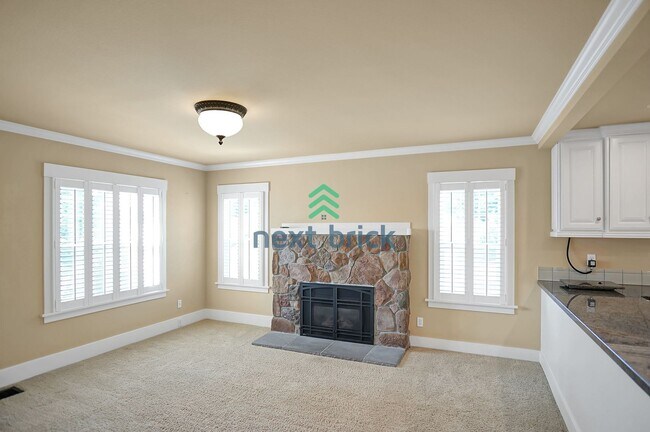 Foto del edificio - 3 Bed and 1 Bath Single-family Home Availa...