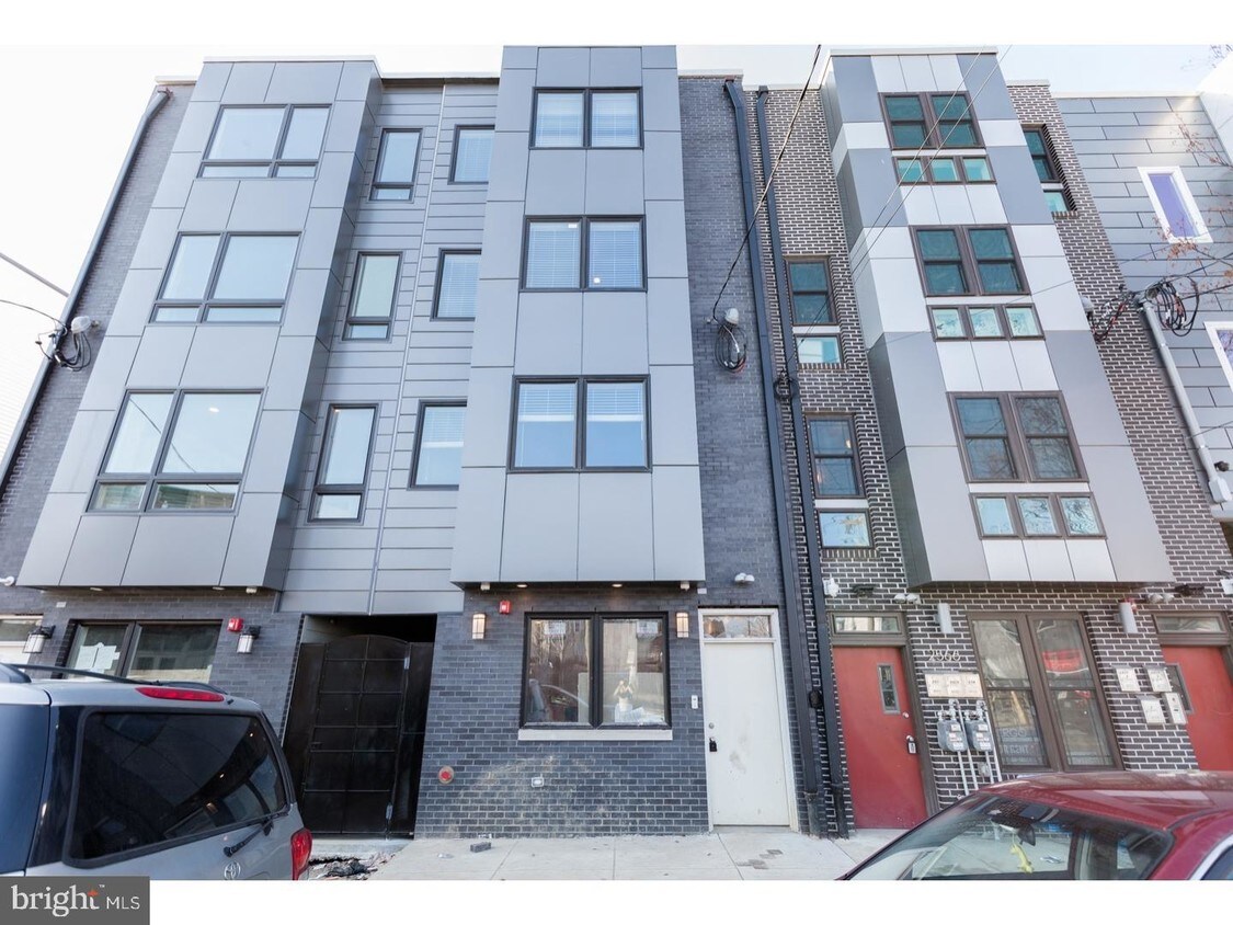 Primary Photo - 2564 Frankford Ave