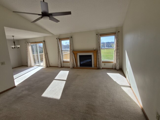 Foto del edificio - 3119 2nd Ave SW