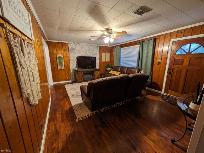 Building Photo - 3 br, 2 bath House - 6300 Mobile Highway