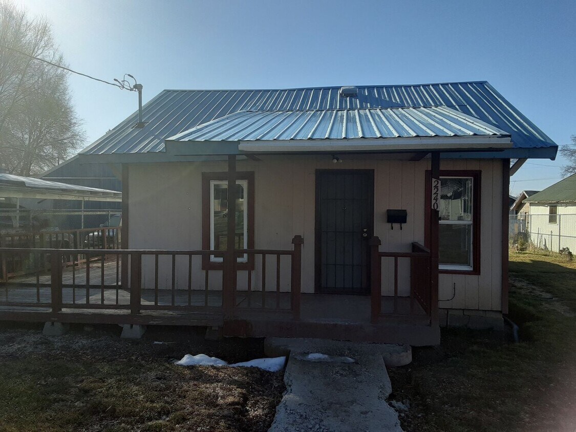2 Bedroom 1 Bath House House Rental in Klamath Falls, OR
