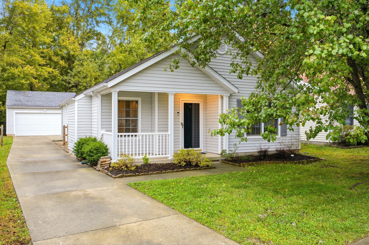 Foto principal - 6423 Hunters Creek Blvd