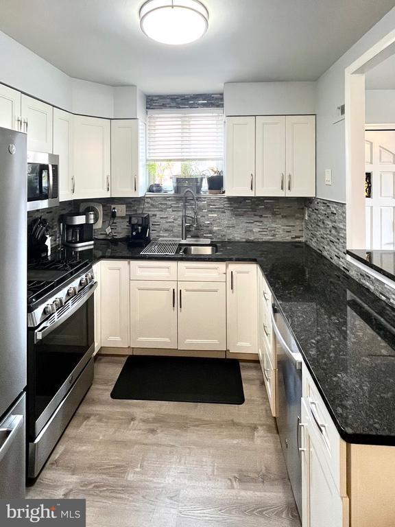 Foto del edificio - 4308 McMenamy St