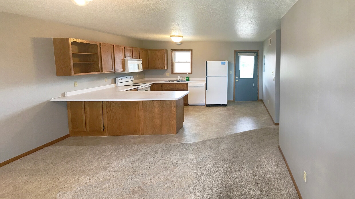 1220 E Clark St Unit 1, Vermillion, SD 57069 Room for Rent in Vermillion, SD