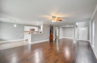 Building Photo - 13963 Maximos Dr