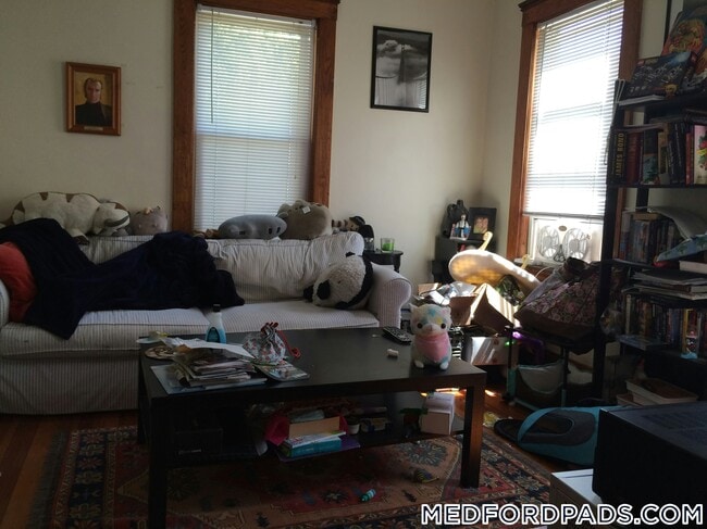 Building Photo - 79 Capen St