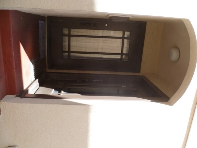 Entradas del apartamento - 3650-3654 Grand Ave