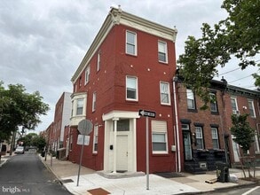 Building Photo - 2621 E Thompson St