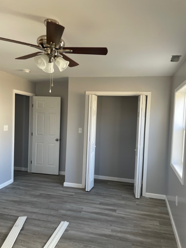 Building Photo - 2407-2407 Sycamore St