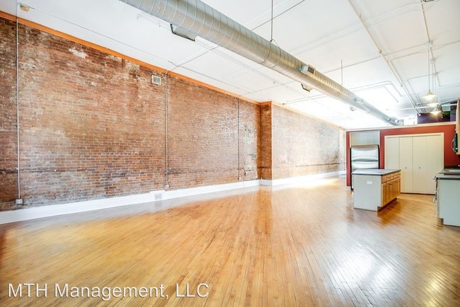 Foto del edificio - 3 br, 2 bath Apartment - 109 S Washington