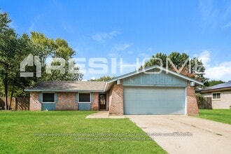 Building Photo - 1813 Bette Dr