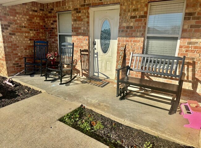 Foto del edificio - 1809 Briarwood St