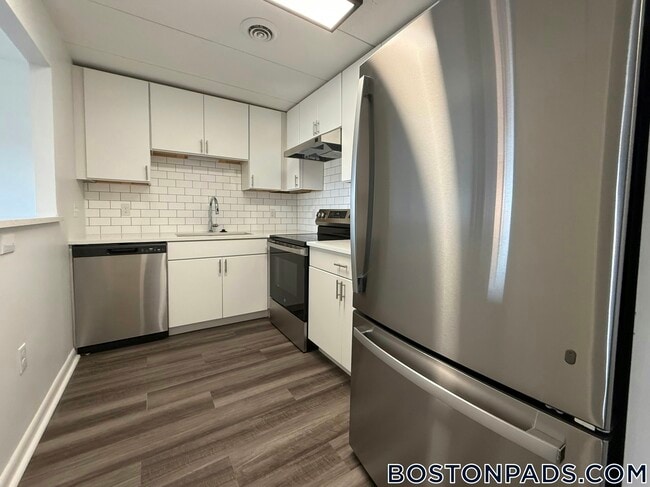 Foto del edificio - 53 Hill Rd