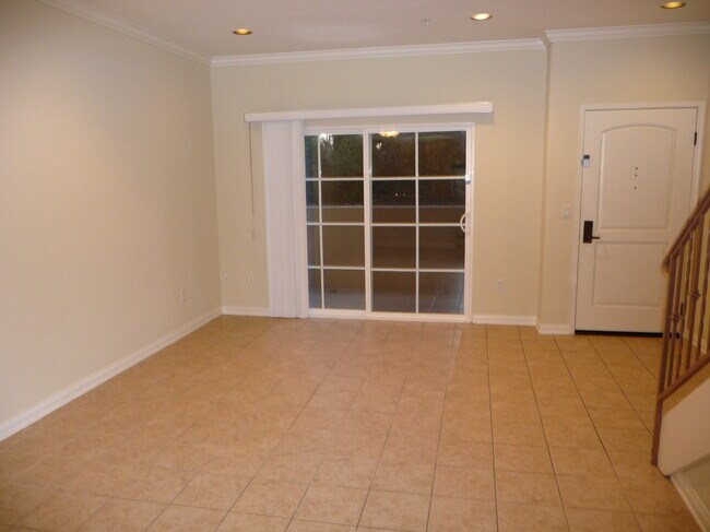 Building Photo - 4735 Gloria Ave