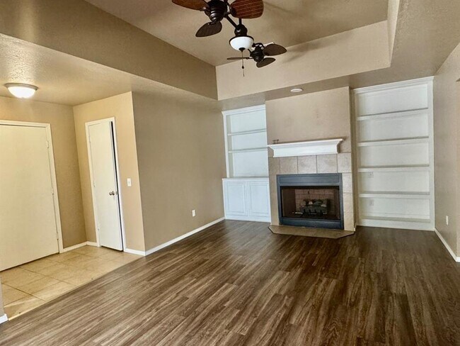 Foto del edificio - 421 Sterling Pointe Way