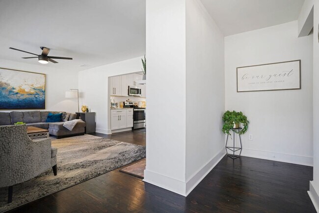 Foto del edificio - 2234 Edgemore Dr SE
