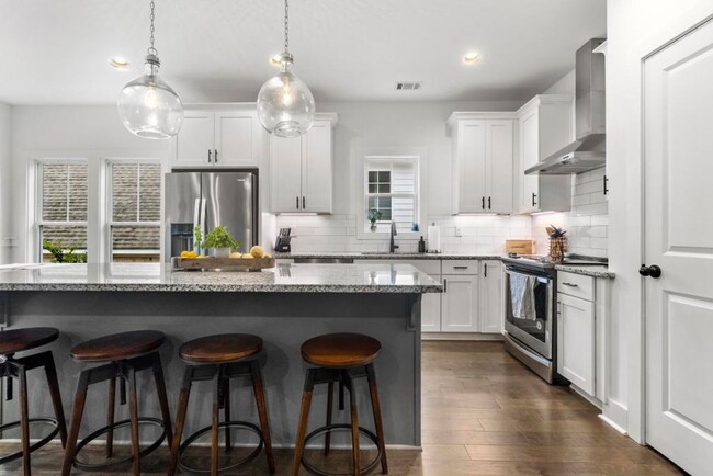 Building Photo - Three Bedroom Now Available in Northwoods S/D