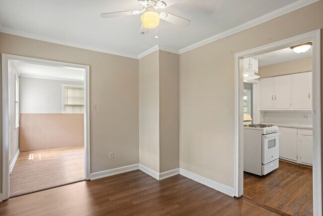 Foto del edificio - 3 bedroom, 1 bath home close to Gulfstream...