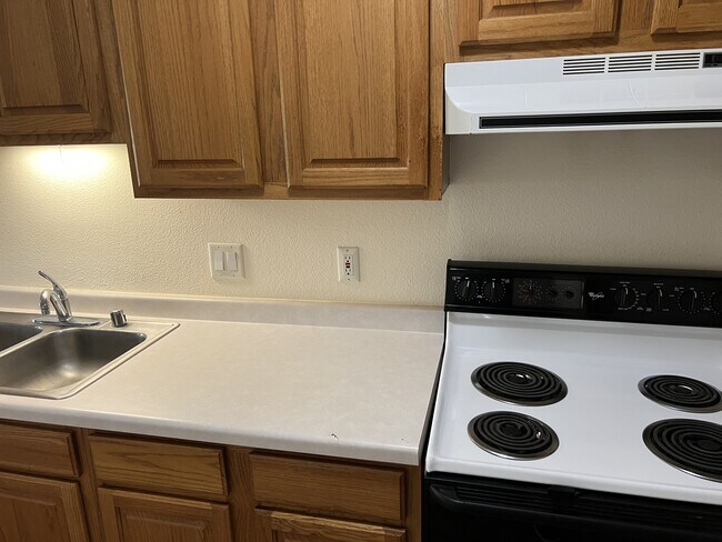 Foto del edificio - 1105 Heritage Ct