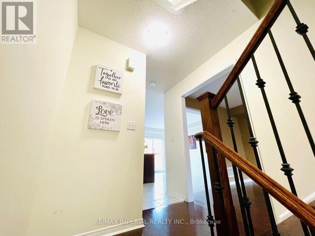 Building Photo - 2178 Fiddlers Way