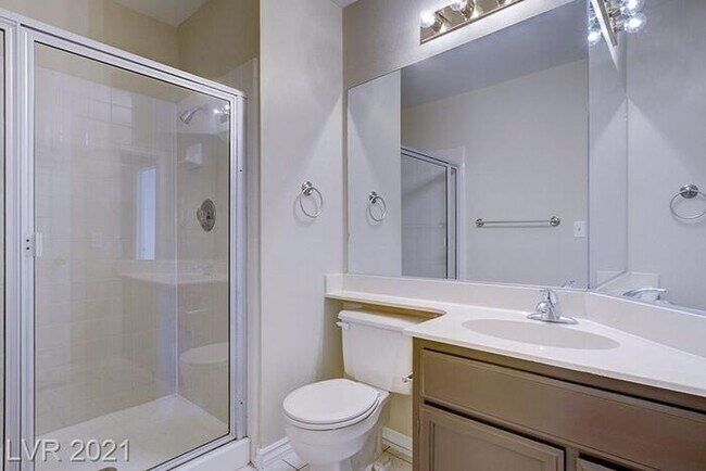 Foto del edificio - Ready for a BIG house - for little rent in the Heart of GREEN VALLEY.