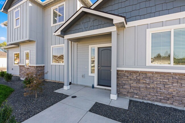 Foto del edificio - GORGEOUS Duplex in Payette w/3 Bedrooms & 2.5 Baths