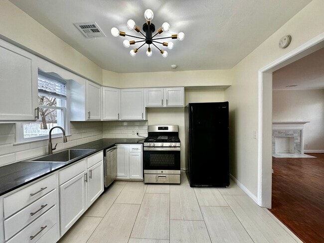 Foto del edificio - Adorable Midtown Home!