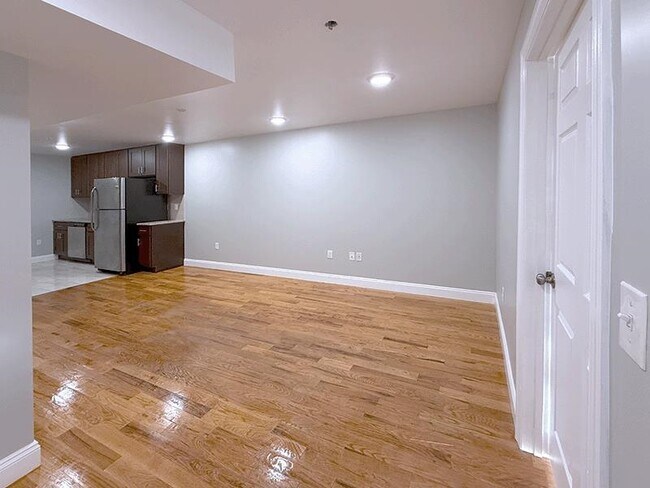 Foto del edificio - 381 Communipaw Ave