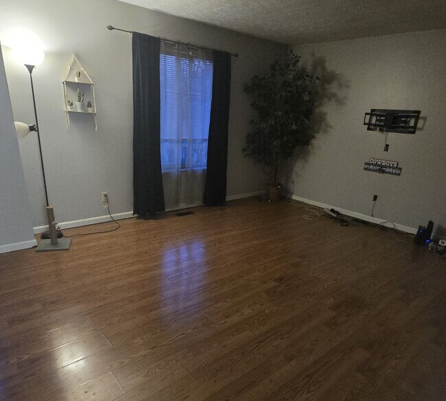 Living Room - 5846 Ravine View Ct