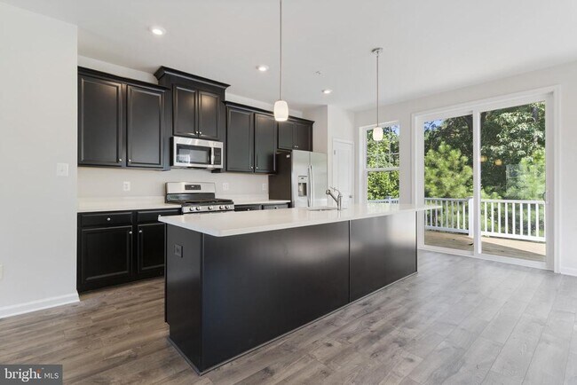 Building Photo - 44042 Eucalyptus Way