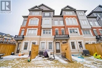 Building Photo - 2218 Chevron Prince Path