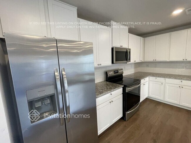 Foto del edificio - 2624 Turtle Point Rd