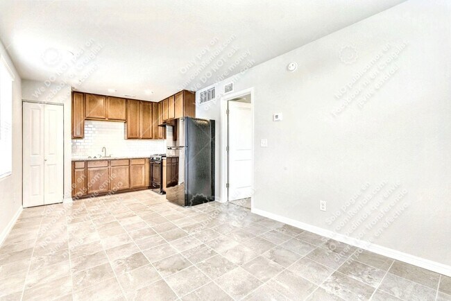 Foto del edificio - 1628 Arbor Knot Dr
