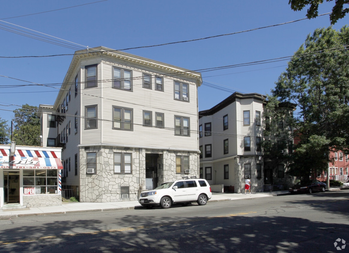 653661 Western Avenue Apartments Apartments in Lynn, MA