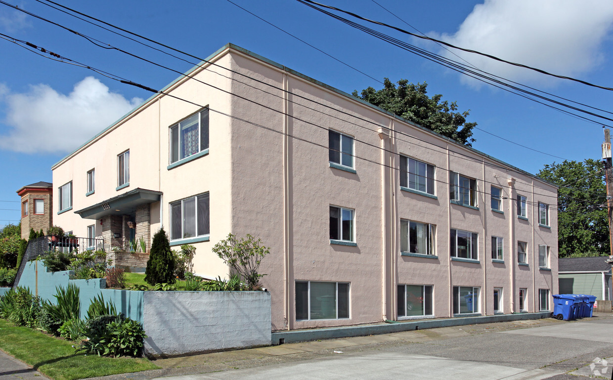 Building Photo - Mercury Apartments