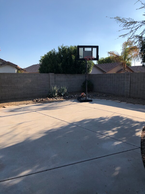 Foto principal - 8211 W Behrend Dr