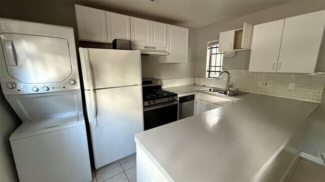 Foto del edificio - 4202 Stanford St