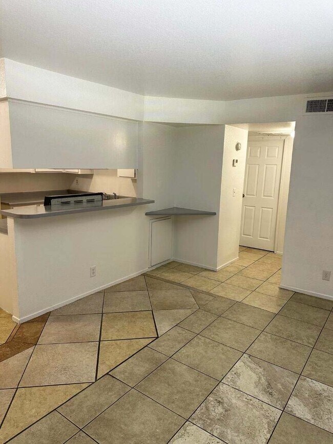 Foto del edificio - 4961 Apollostar Ct