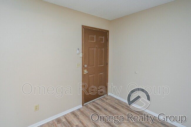 Building Photo - 7038 Groundhog Rd